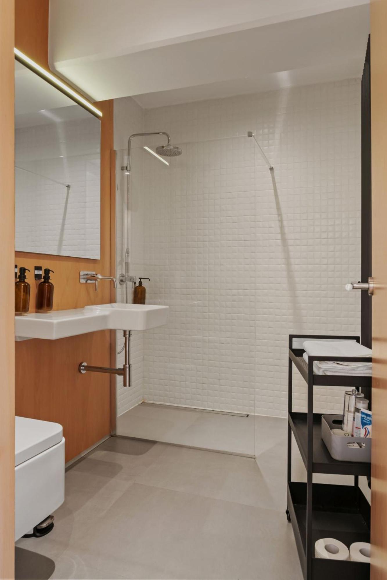 Rh #1 Apartment *