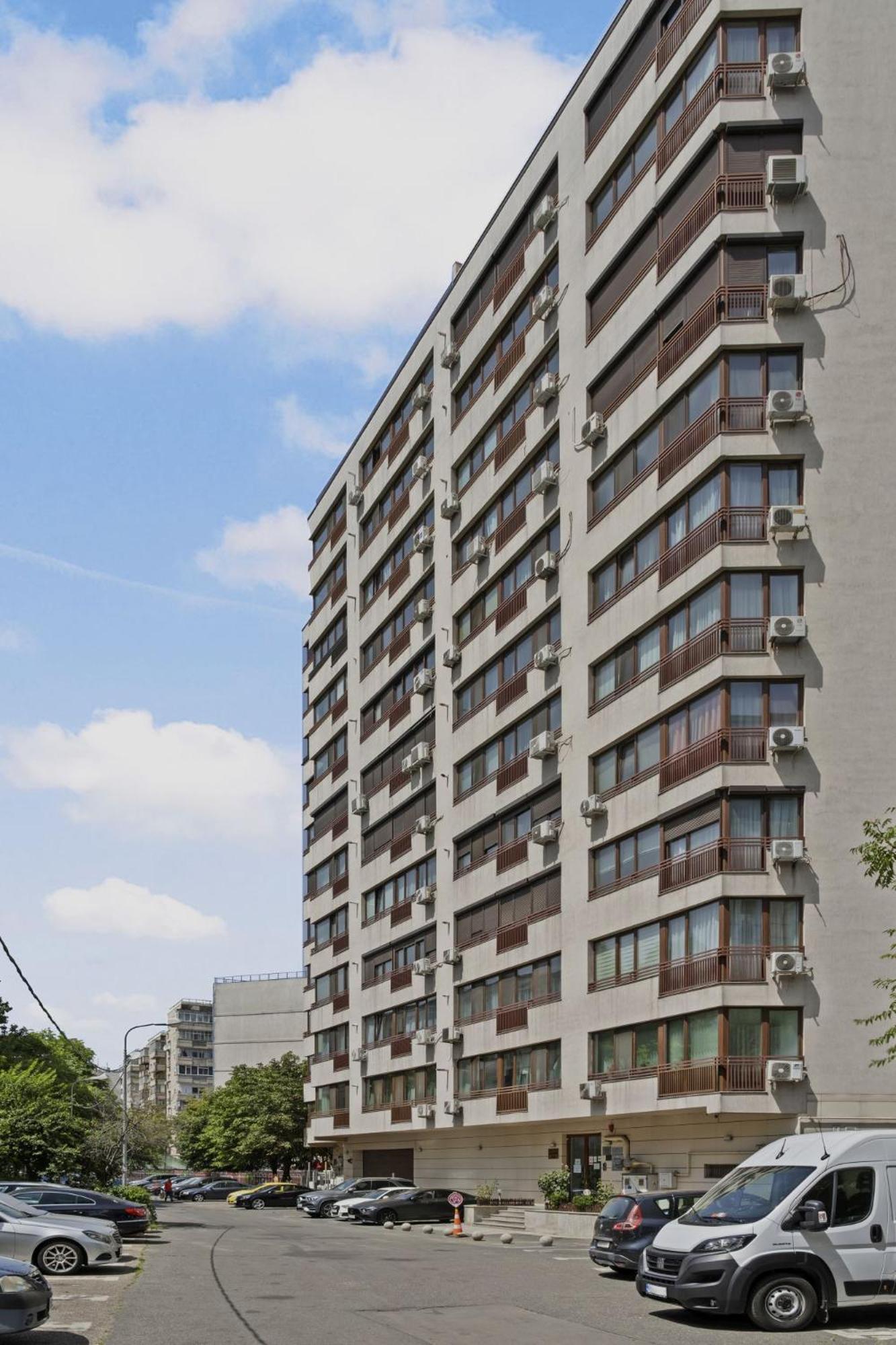 Apartment Rh #1 *